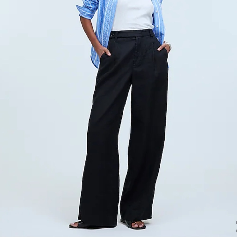 Madewell’s popular Harlow pant in black linen,  size 10.